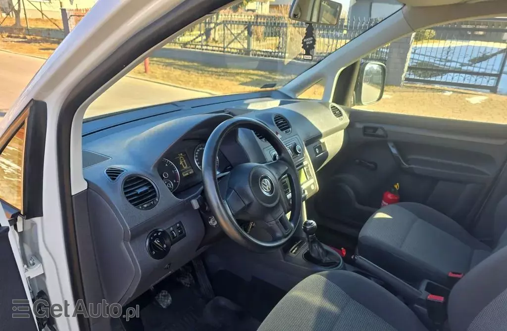 VOLKSWAGEN Caddy 