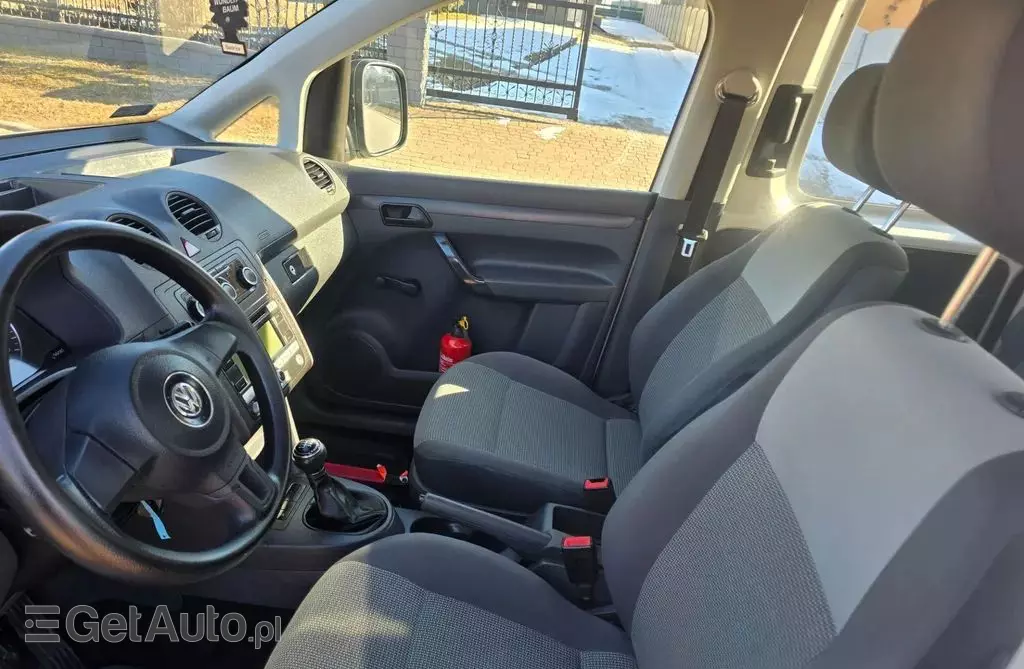 VOLKSWAGEN Caddy 