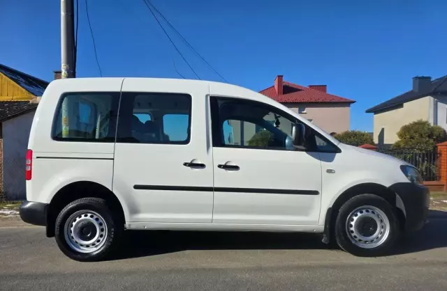 VOLKSWAGEN Caddy 