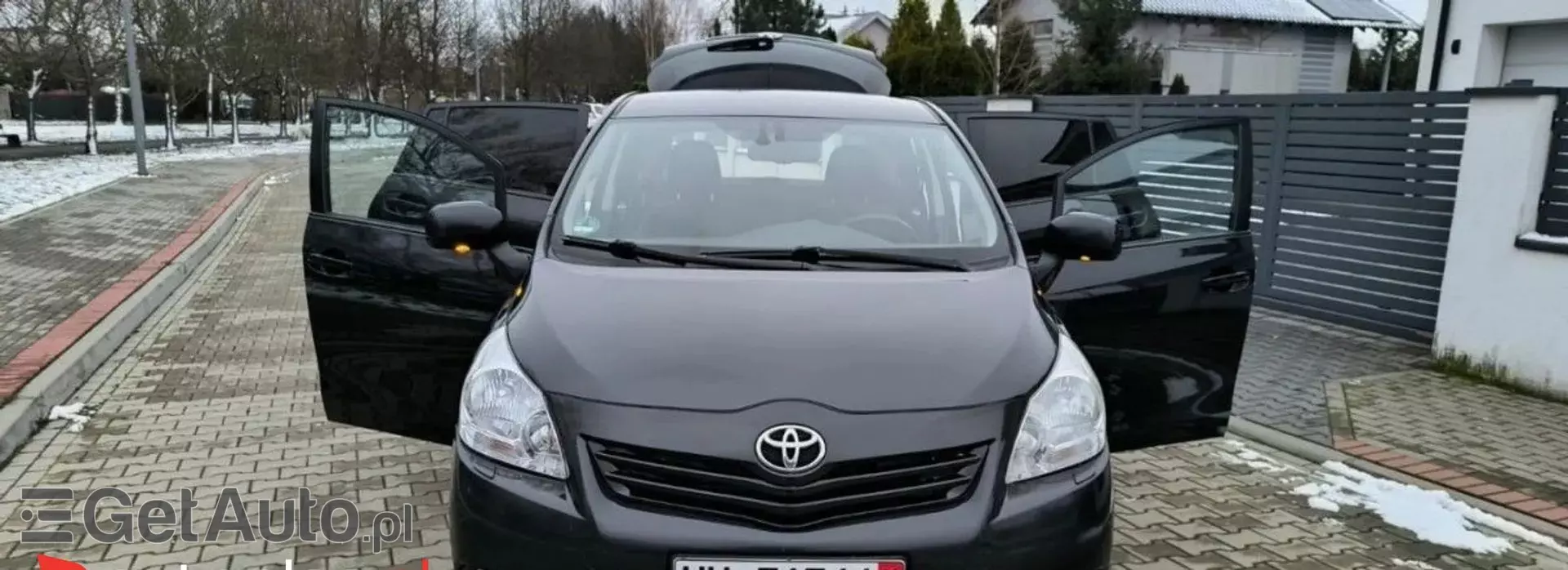 TOYOTA Verso 