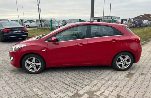 HYUNDAI I30 