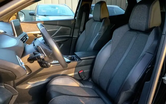 PEUGEOT 3008 THP 165 EAT6 Stop & Start Active