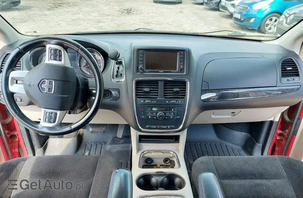DODGE Grand Caravan 