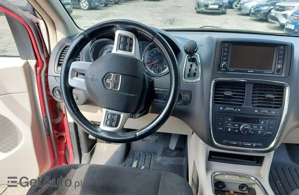 DODGE Grand Caravan 