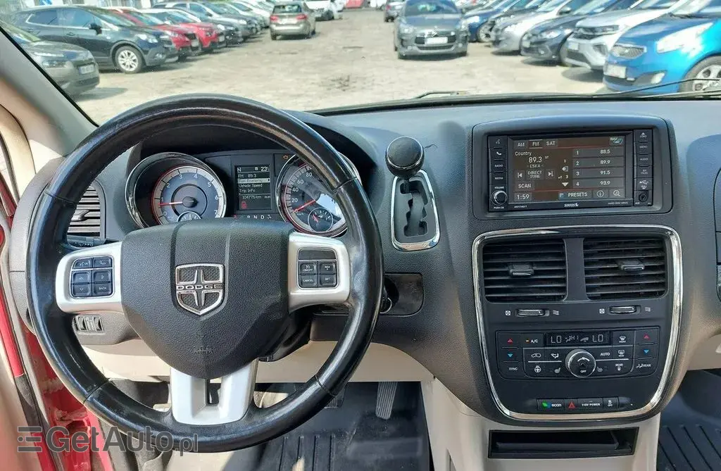 DODGE Grand Caravan 