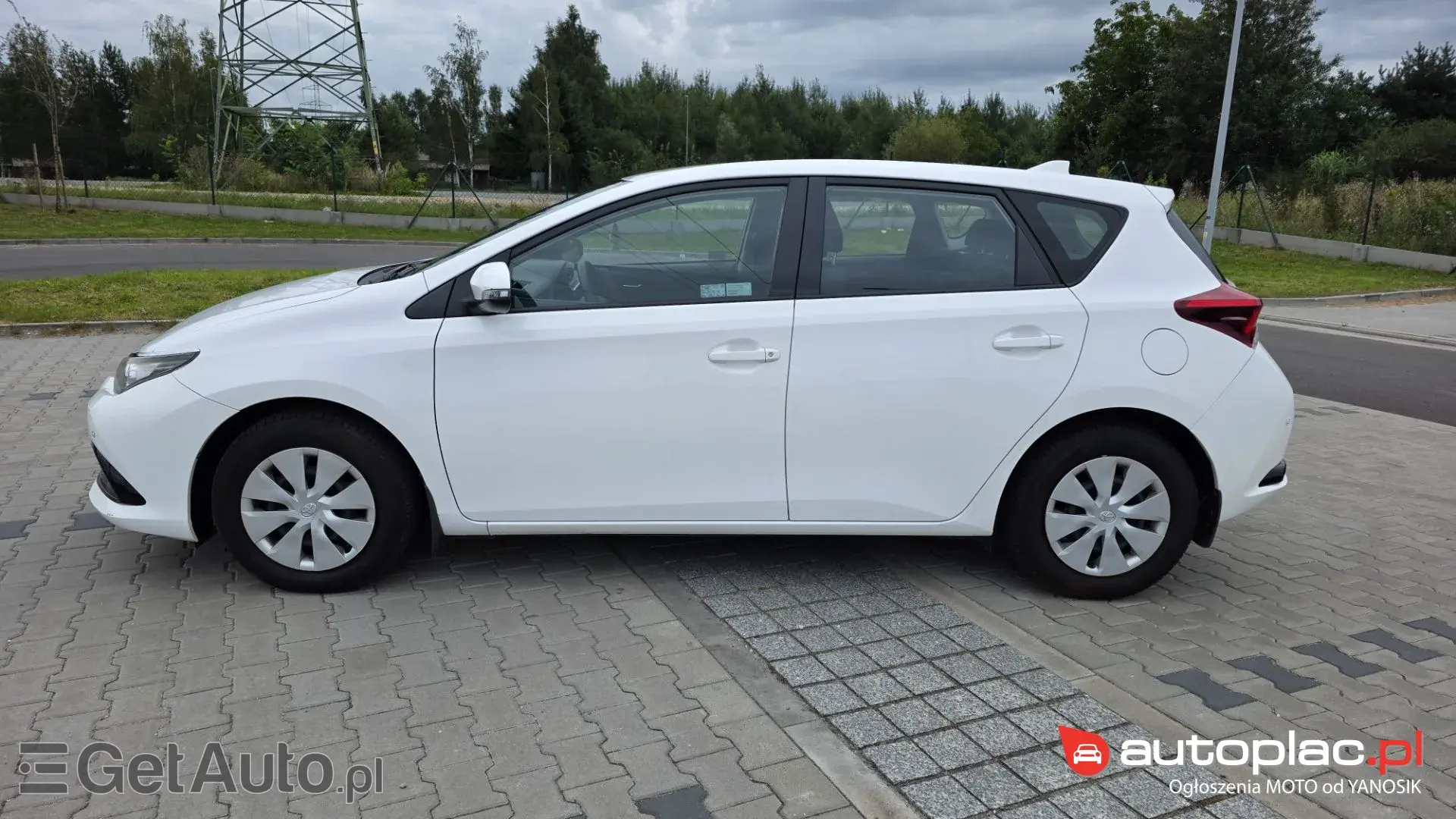TOYOTA Auris Active
