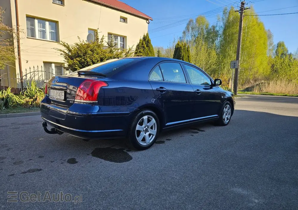 TOYOTA Avensis 2.0 VVT-i Executive