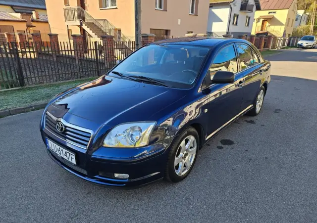 TOYOTA Avensis 2.0 VVT-i Executive