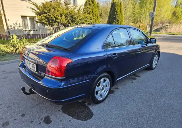 TOYOTA Avensis 2.0 VVT-i Executive