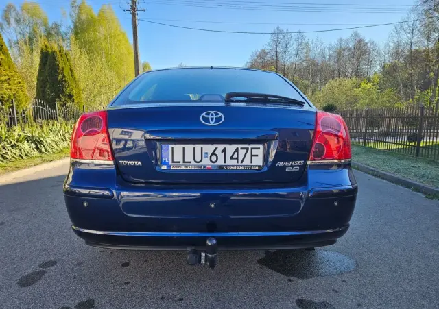 TOYOTA Avensis 2.0 VVT-i Executive