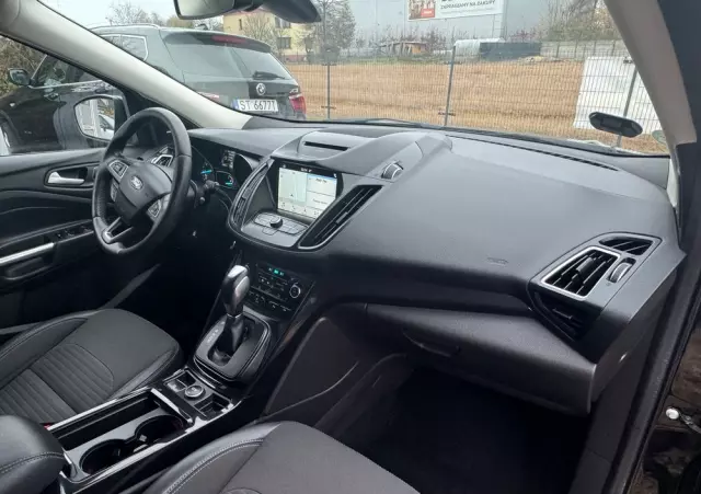 FORD Kuga 1.5 EcoBoost 4x4 Titanium