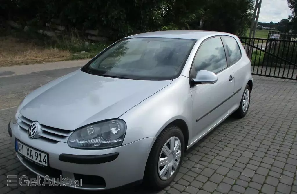 VOLKSWAGEN Golf 