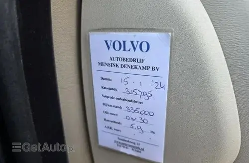 VOLVO S80 