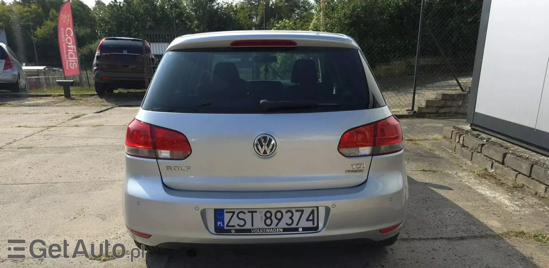 VOLKSWAGEN Golf 