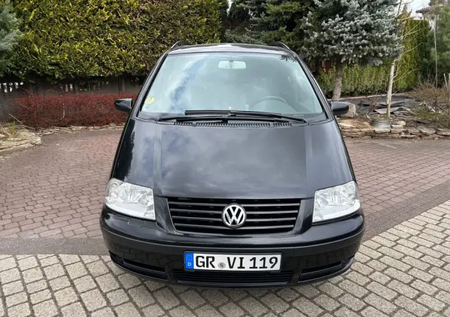 VOLKSWAGEN Sharan 1.9 TDI Family