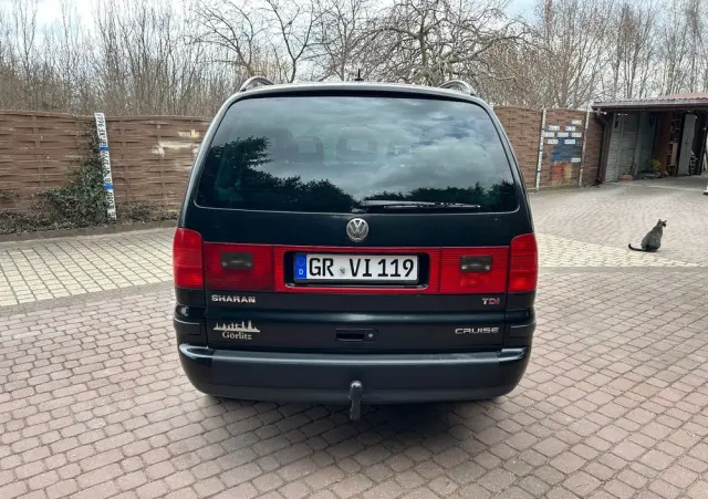 VOLKSWAGEN Sharan 1.9 TDI Family