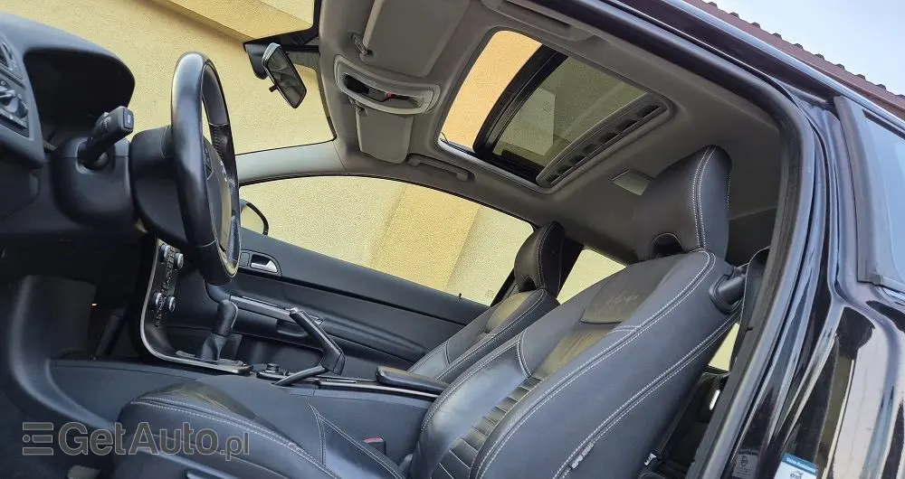 VOLVO C30 D4 R-Design