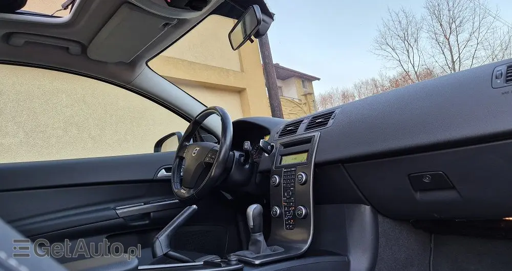 VOLVO C30 D4 R-Design