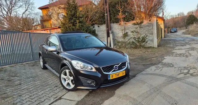 VOLVO C30 D4 R-Design