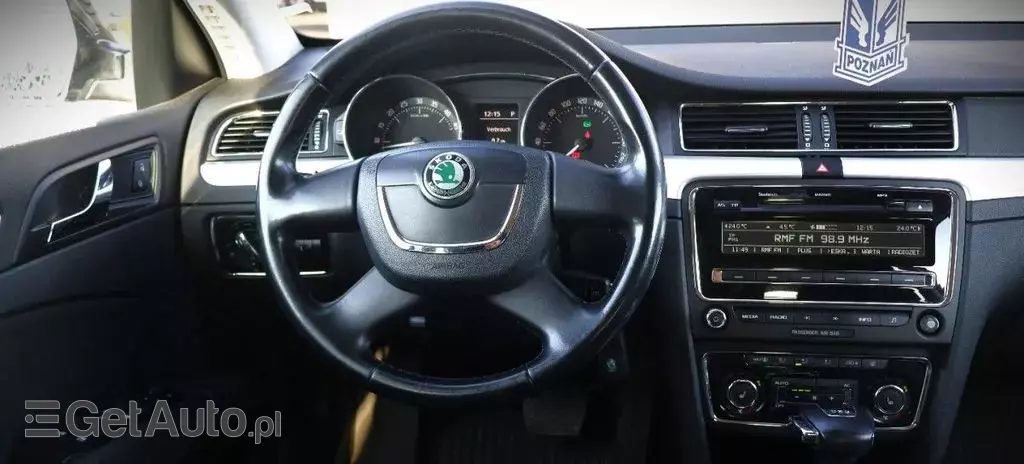 SKODA Superb 