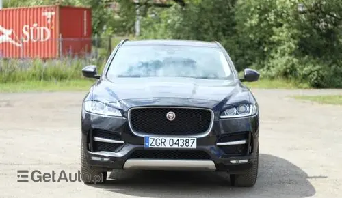 JAGUAR F-Pace 
