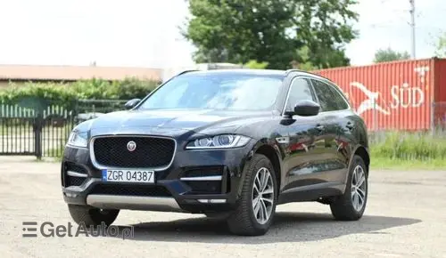 JAGUAR F-Pace 