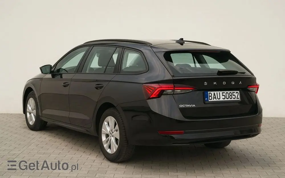 SKODA Octavia Combi 2.0 TDI DSG Style