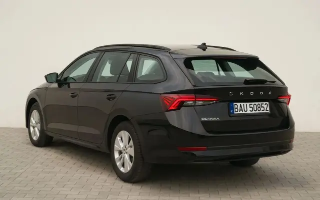 SKODA Octavia Combi 2.0 TDI DSG Style