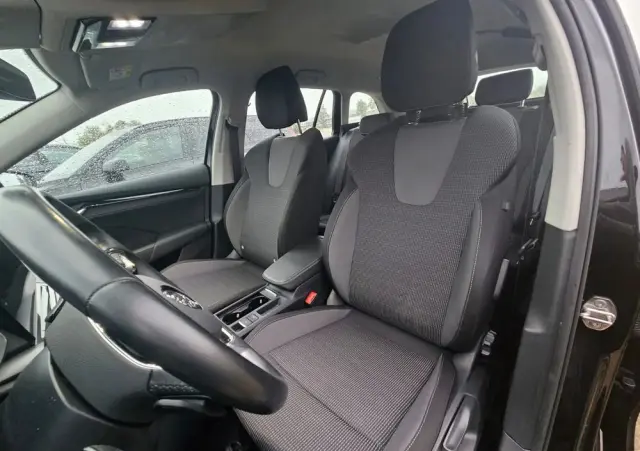 SKODA Octavia Combi 2.0 TDI DSG Style