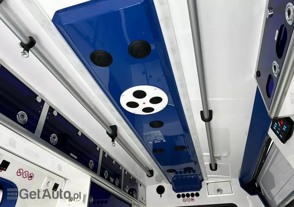 RENAULT MASTER VEGAS AMBULANCE 