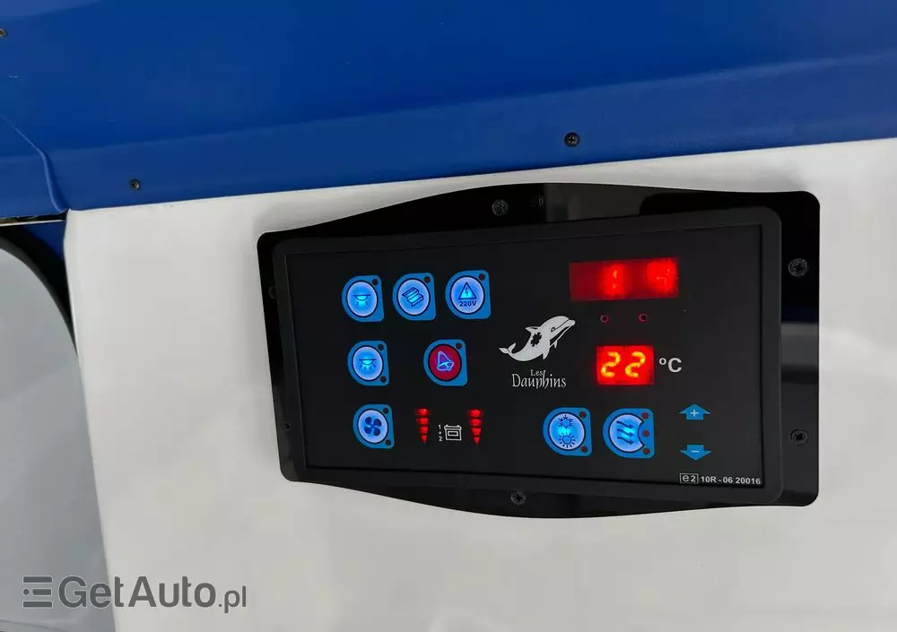 RENAULT MASTER VEGAS AMBULANCE 