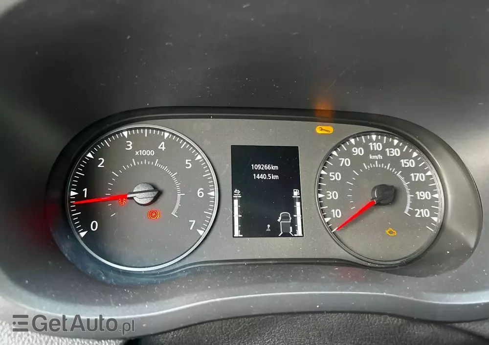 RENAULT MASTER VEGAS AMBULANCE 