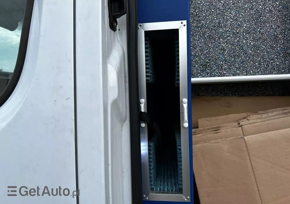 RENAULT MASTER VEGAS AMBULANCE 