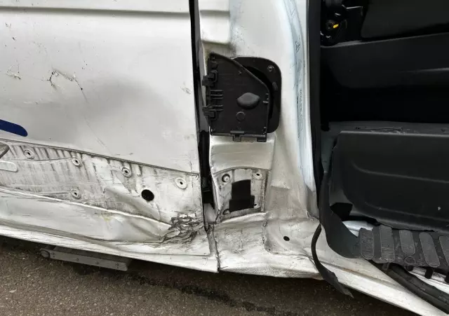 RENAULT MASTER VEGAS AMBULANCE 