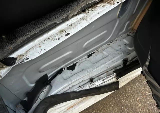 RENAULT MASTER VEGAS AMBULANCE 