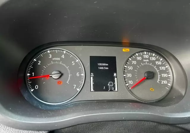 RENAULT MASTER VEGAS AMBULANCE 