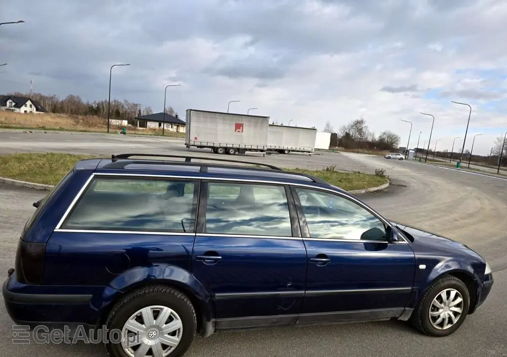 VOLKSWAGEN Passat 1.9 TDI Comfortline Tiptr