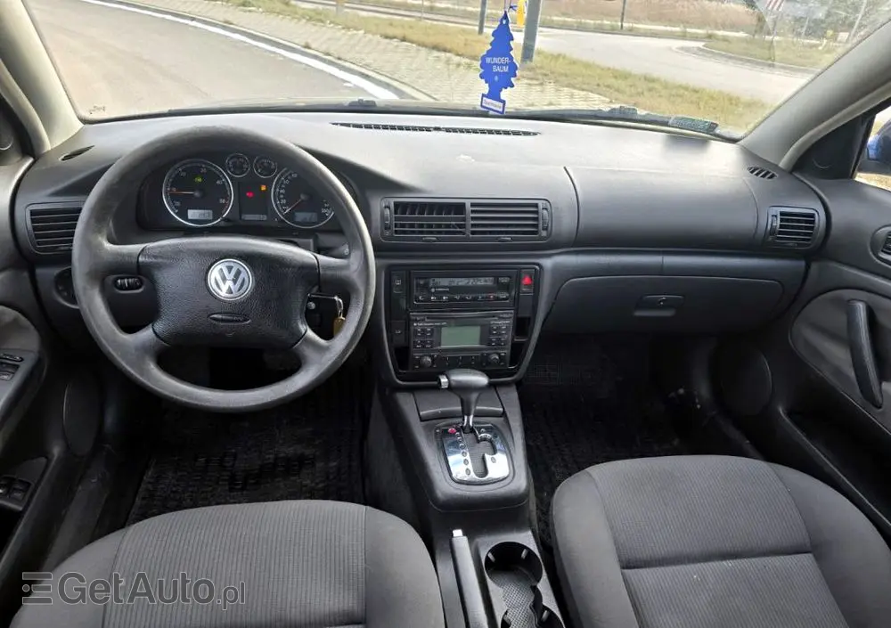 VOLKSWAGEN Passat 1.9 TDI Comfortline Tiptr