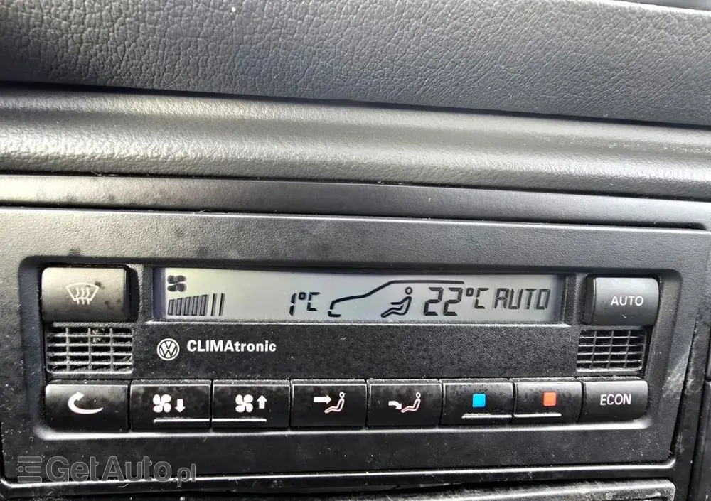 VOLKSWAGEN Passat 1.9 TDI Comfortline Tiptr