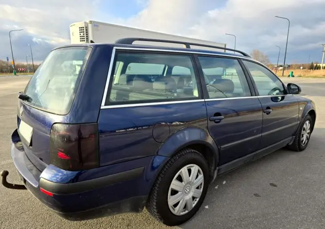 VOLKSWAGEN Passat 1.9 TDI Comfortline Tiptr