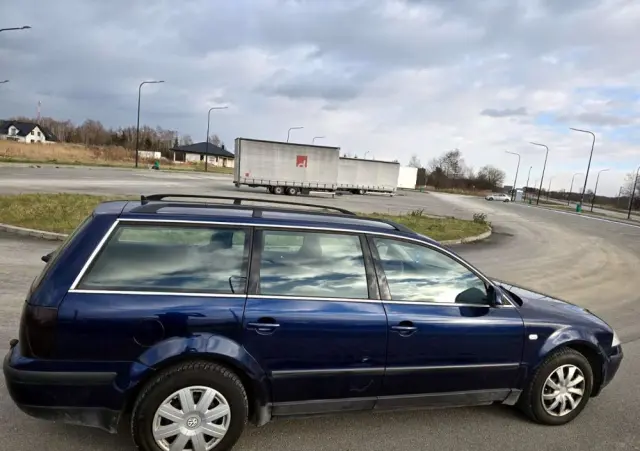 VOLKSWAGEN Passat 1.9 TDI Comfortline Tiptr