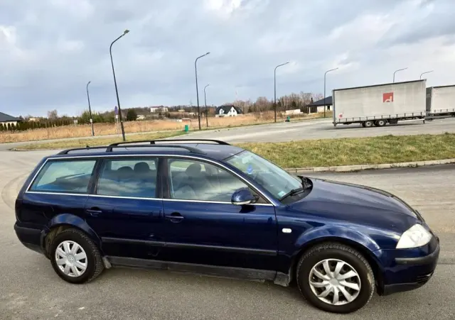 VOLKSWAGEN Passat 1.9 TDI Comfortline Tiptr