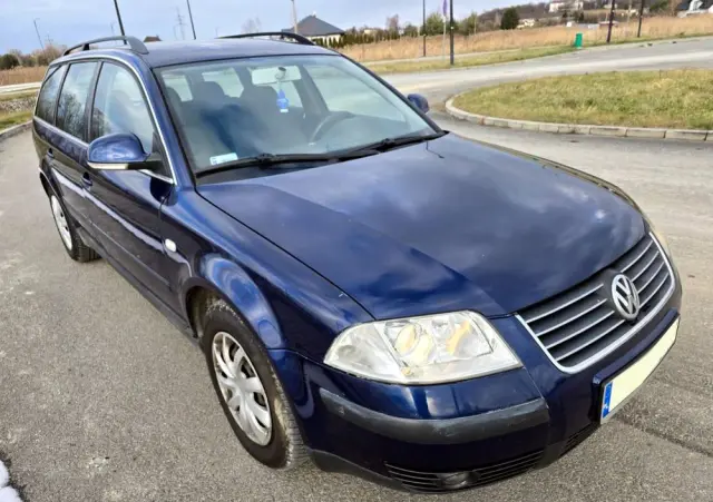 VOLKSWAGEN Passat 1.9 TDI Comfortline Tiptr