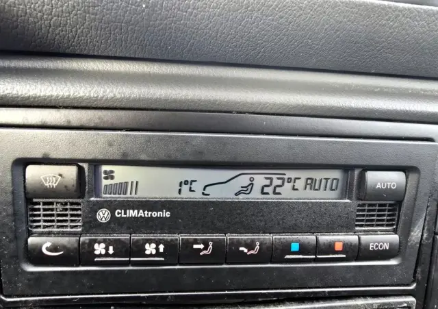 VOLKSWAGEN Passat 1.9 TDI Comfortline Tiptr
