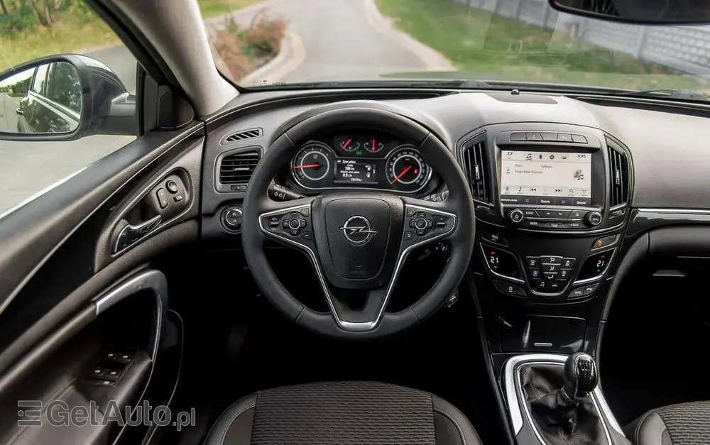 OPEL Insignia 