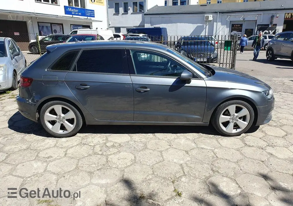 AUDI A3 Sportback 1.6 TDI DPF Ambiente