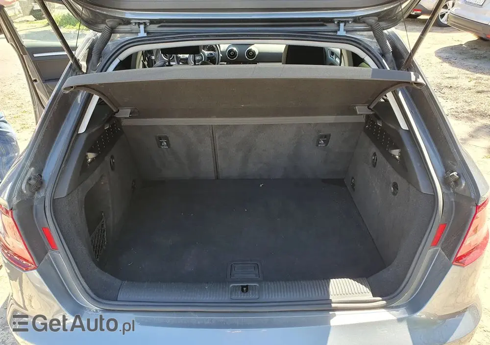 AUDI A3 Sportback 1.6 TDI DPF Ambiente