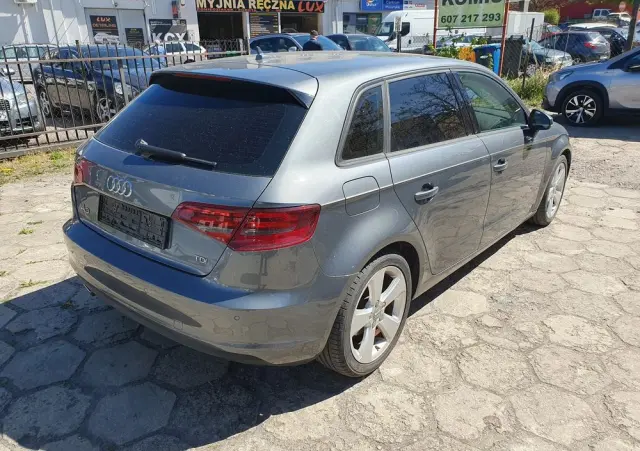 AUDI A3 Sportback 1.6 TDI DPF Ambiente