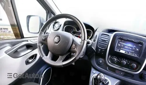 RENAULT Trafic 