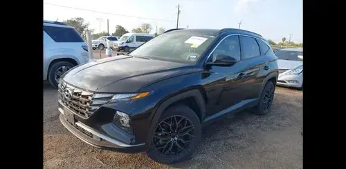 HYUNDAI Tucson 